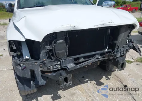 2018 Ram 1500 Laramie 4X2 5'7 Box из США, поврежденный, VIN 1C6RR6NT6JS219075